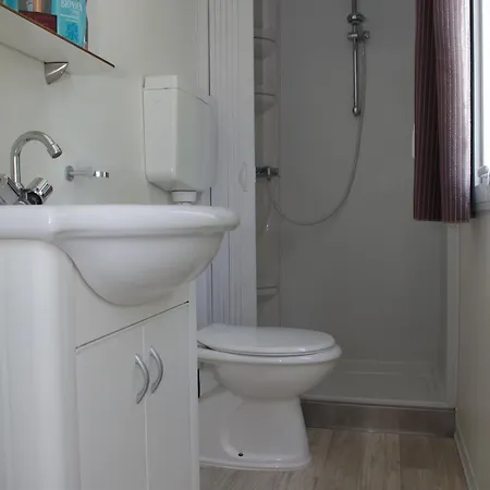 Kemping Happy Camp Mobile Homes In Lido Di Sesto Boats&restaurant *