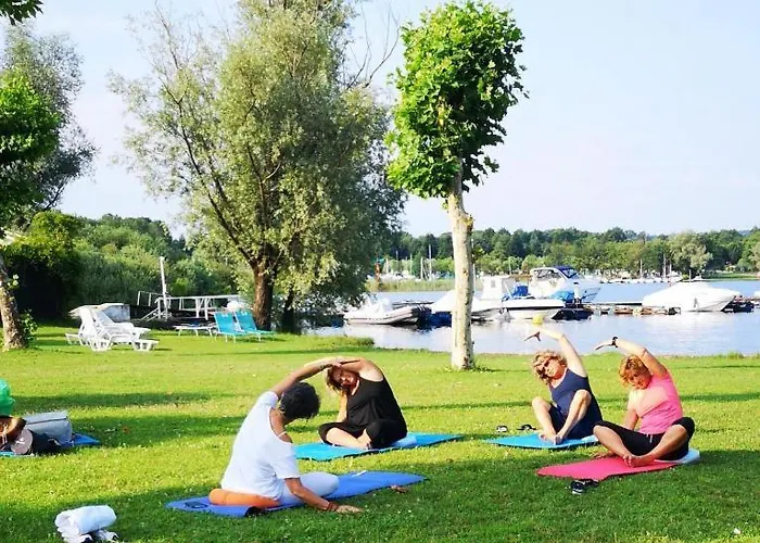 Camping Happy Camp Mobile Homes In Lido Di Sesto Boats&restaurant Sesto Calende