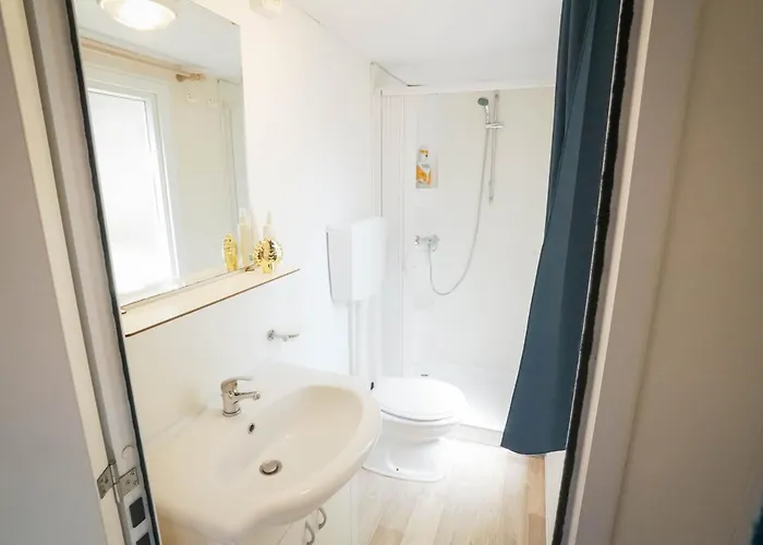 Happy Camp Mobile Homes In Lido Di Sesto Boats&restaurant Sesto Calende