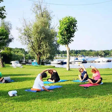 Camping Happy Camp Mobile Homes In Lido Di Sesto Boats&restaurant Sesto Calende